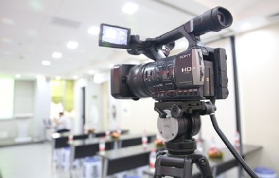 自己可以拍攝制作企業宣傳片嗎？
